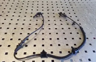 CHEVROLET Orlando 1 generation (2010-2015) Front Left ABS Sensor 13329258 26168353