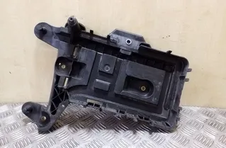 VOLKSWAGEN Tiguan 1 generation (2007-2017) Akkumulátor-tömítőbetét 1K0915333H 26170082