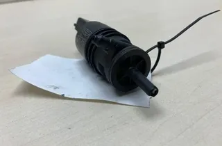 BMW X1 E84 (2009-2015) Ablakmosó tartálya 67127302588,13264011,2730588,67126934159,6934159,67126934160,67127302589,7298309,A2218690121,67127298309,67122730588,6934160,67120154873,A0008605826,7302589,3437380 34176876