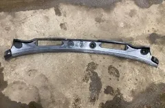 BMW 1 Series E81/E82/E87/E88 (2004-2013) Пластмасса передняя стеклоочистителей 15677210 34192567