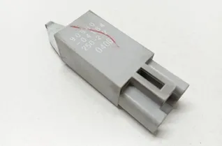 LEXUS IS XE20 (2005-2013) Реле 9098004184 34788367