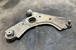 FIAT Doblo 2 generation (2009-2024) Első keresztlengőkarok 33804315