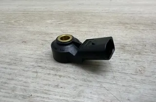 AUDI A8 D2/4D (1994-2002) Knock Sensor 030905377C 31417188