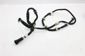 BMW 6 Series G32 (2017-2024) Fuel injector supply line/pipe 8598175 28358580