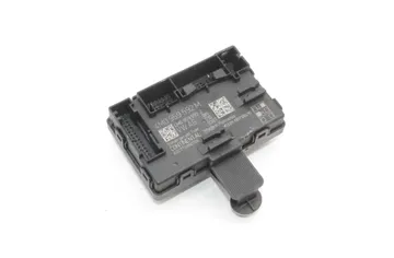 AUDI e-tron 1 generation (2018-2024) Блок управления дверей передние левые 4M0959592M 33508481