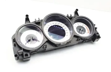 MERCEDES-BENZ C-Class W204/S204/C204 (2004-2015) Sebességmérő műszer A2049004408 33941939
