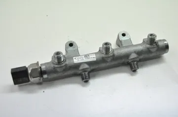 AUDI Q7 4M (2015-2024) Топливная магистраль левая 059130089CT,04L906054 30732559