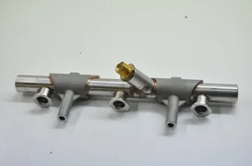 AUDI Q7 4M (2015-2024) Топливная магистраль левая 06E130090AF 30732597