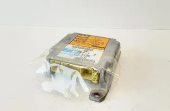 TOYOTA Avensis Verso 1 generation (2001-2003) SRS vezérlőegység 8917044050 33623520