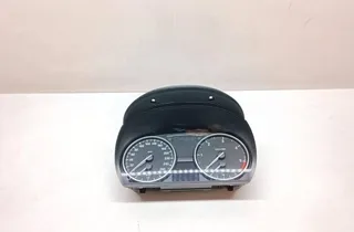 BMW 3 Series E90/E91/E92/E93 (2004-2013) Sebességmérő műszer 9242346 33739030