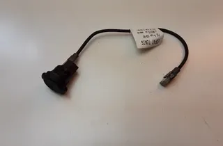 CITROËN Berlingo 2 generation (2008-2023) Kiegészítő zenelejátszó-csatlakozók 9800331880 34832273