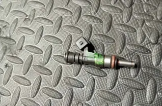 BMW M5 E60/E61 (2004-2010) Üzemanyag-befecskendező 7834893 28329018