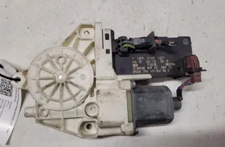 PEUGEOT 307 1 generation (2001-2008) Bal első ajtó ablakemelő motorja 1137328127 28661721