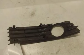 AUDI A6 C5/4B (1997-2004) Нижняя решетка переднего бампера 8E0807681A 30817572