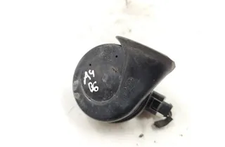 AUDI A4 B6/8E (2000-2005) Сигнал 8E0951223 31480448