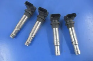 VOLKSWAGEN Golf 4 generation (1997-2006) Nagy feszültségű gyújtótekercs 036905715F 27928832