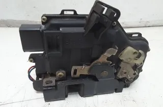 AUDI A6 allroad C6 (2006-2011) Jobb hátsó ajtó zárja 4B2837016G 28695102