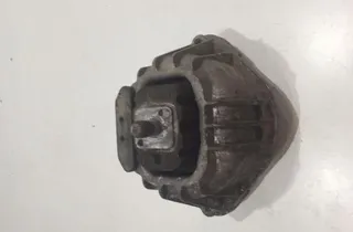 BMW 3 Series E90/E91/E92/E93 (2004-2013) Első motorkonzol 13981112 34335596