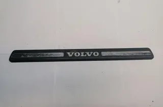 VOLVO V70 2 generation (2000-2008) Front Left Door Panel 8659960 34352661