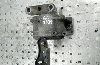 VOLKSWAGEN Passat B6 (2005-2010) Első motorkonzol 1K0199262 34349407