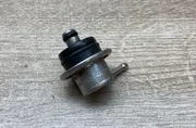 AUDI TT 8N (1998-2006) Регулятор давления топлива 037133035H, 72201702 34298576