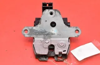 LAND ROVER Range Rover Sport 1 generation (2005-2013) Csomagtérajtó zárja 33504136