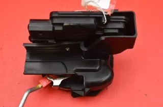 KIA Picanto 3 generation (2017-2024) Bal hátsó ajtó zárja 33525790