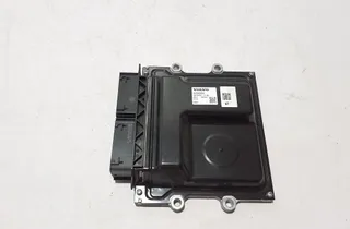 VOLVO XC60 2 generation (2017-2024) Engine Control Unit ECU 32242004 33082020