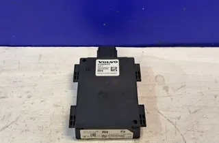 VOLVO XC60 2 generation (2017-2024) Модуль управления слепым пятном 31687390,31499940,31476725,31476331,31451934,31451214,31665693 30721446
