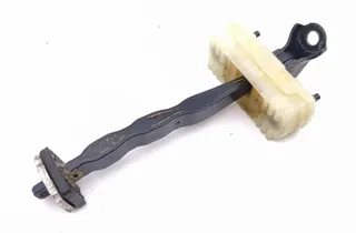 KIA Niro Ограничитель передней левой двери 34465234