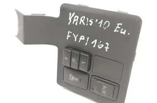 TOYOTA Yaris 3 generation (2010-2019) Дополнительные соединители музыкального проигрывателя 58917-0D090 11787498