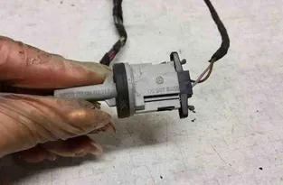 AUDI A4 B7/8E (2004-2008) Csomagtérfedél-antenna erősítője 6Q0972708,443971883,H56663025Z,1J0907543B,9694201,4B0820539,3008021930,718040Z15 32565158