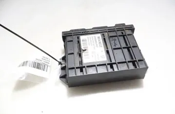 RENAULT 4 1 generation (1962-1991) Jobb első ajtó vezérlőegysége 32893394