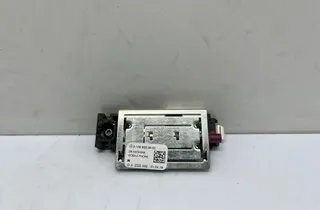 MERCEDES-BENZ C-Class W205/S205/C205 (2014-2023) Csomagtérfedél-antenna erősítője A1569050902 31997540