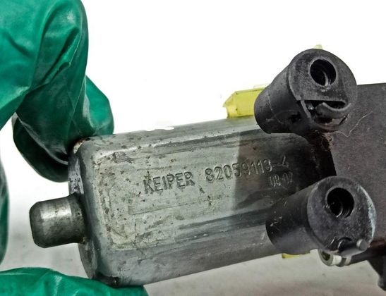 MERCEDES-BENZ R-Class W251 (2005-2017) Bal első ülés vezérlőmotorja 0390203211,94340168046H,82059113 32875270