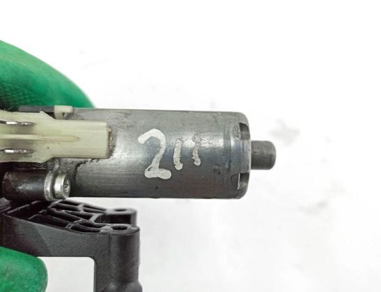 MERCEDES-BENZ E-Class W211/S211 (2002-2009) Bal első ülés vezérlőmotorja 0390203275,82322773,823227734 32876846