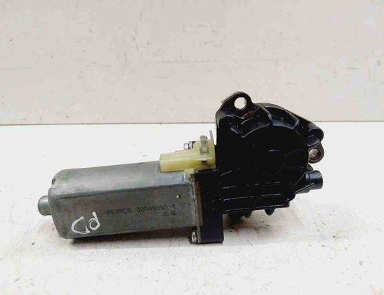 CHRYSLER 300C 1 generation (2005-2011) Моторчик переднего правого сиденья 820418984,0390203002 32731282