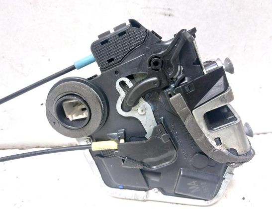 TOYOTA Verso 1 generation (2009-2015) Right Side Sliding Door Lock A046693 32963750