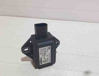 VOLKSWAGEN Passat B5 (1996-2005) Датчик ускорения 0015460,0265005245,8E0907637A 32618528