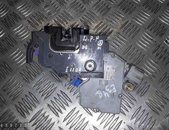 NISSAN X-Trail T30 (2001-2007) Ajtózárak Soft Close készlete 805523y510 28641909