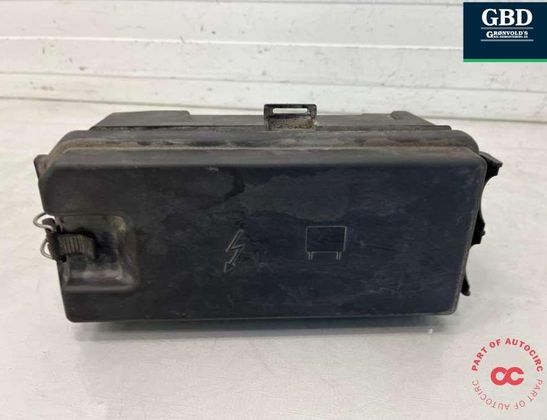 MERCEDES-BENZ R-Class W251 (2005-2017) Biztosítékdoboz nopartid 33000932