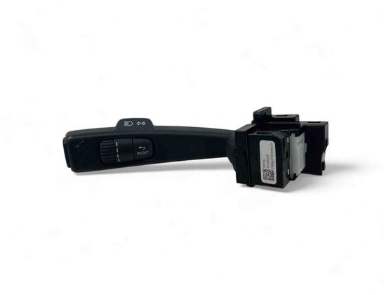VOLVO V40 2 generation (2012-2020) Подрулевой переключатель 31456045 32097179