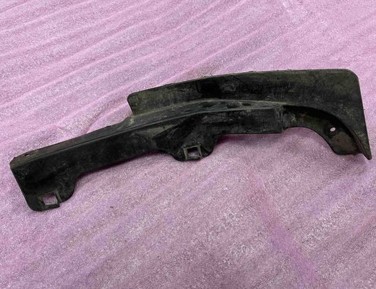 AUDI Q5 8R (2008-2017) Front Left Mudguards 8R0853887 22834297