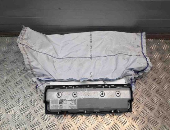 AUDI A8 D4/4H (2010-2018) Knee SRS Airbag 4H1880841A 15328279
