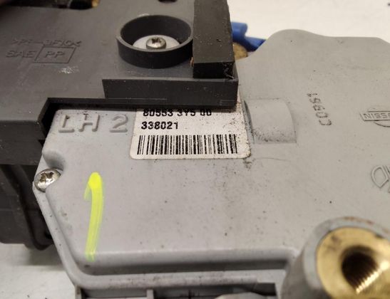 NISSAN X-Trail T30 (2001-2007) Front Right Door Lock 805533Y500 32967030