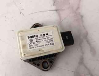 AUDI A4 B8/8K (2011-2016) Gyorsításérzékelő 8K0907637A 32207446