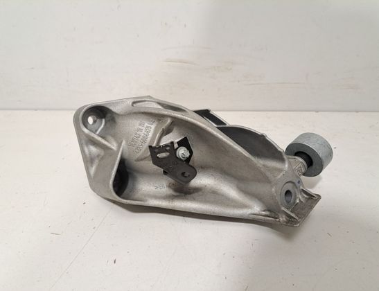 BMW X5 G05/G18 (2018-2024) Left Side Engine Bracket 6884475,8488357 32874117