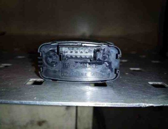 BMW X3 E83 (2003-2010) Vészjelző gomb 6131691950604 26106536