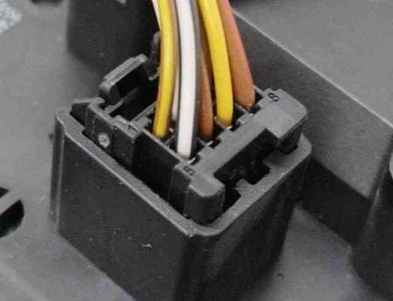 FORD Focus 3 generation (2011-2020) Дисплей управления навигацией AM5T18K811AD 31080462