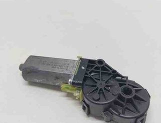 AUDI A6 C5/4B (1997-2004) Bal első ülés vezérlőmotorja 0390203225 31856312